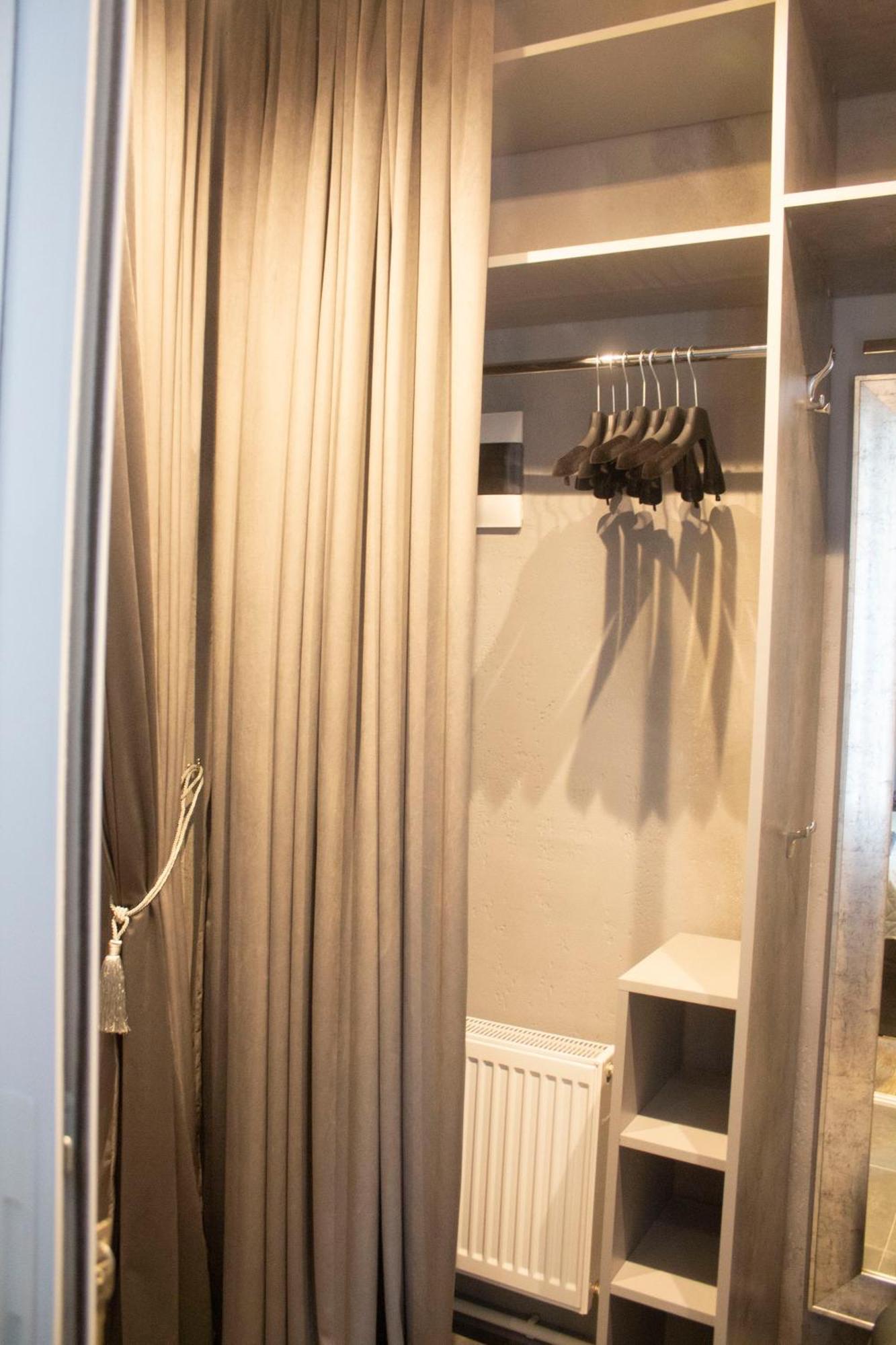 City Center Artmania Apartments Chişinău Esterno foto