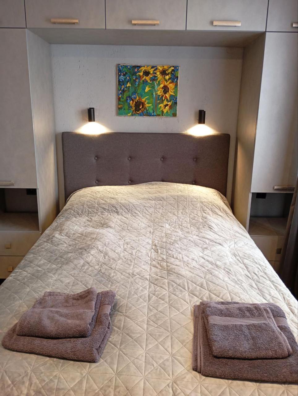 City Center Artmania Apartments Chişinău Esterno foto