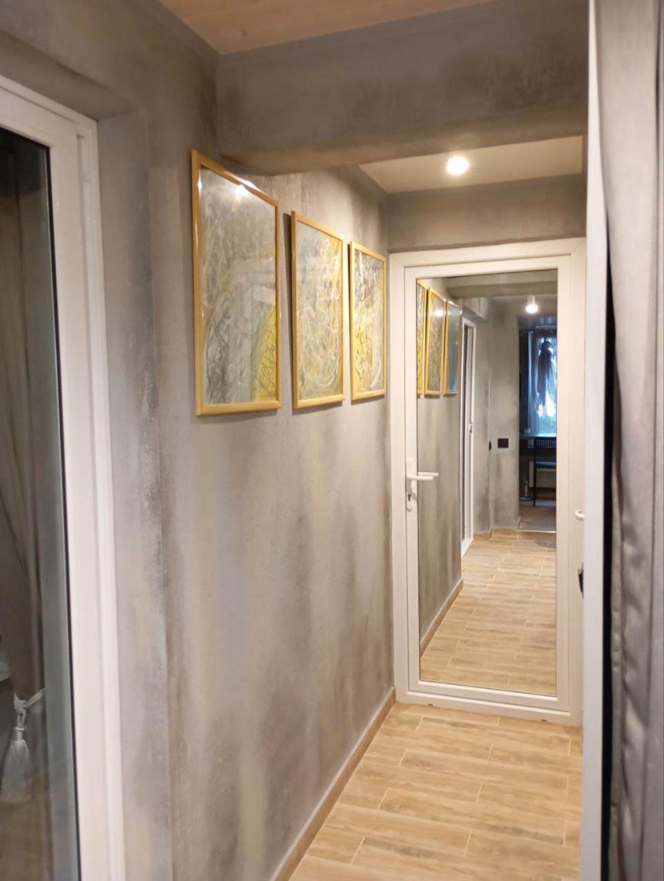 City Center Artmania Apartments Chişinău Esterno foto