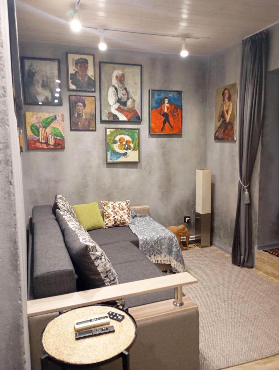 City Center Artmania Apartments Chişinău Esterno foto