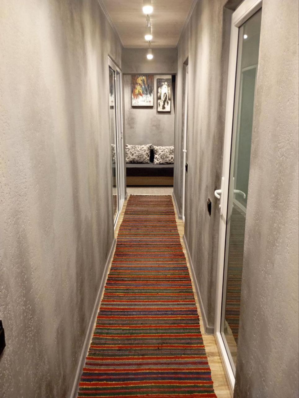 City Center Artmania Apartments Chişinău Esterno foto